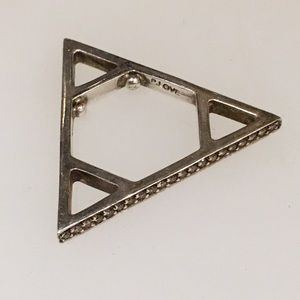 PAMELA LOVE triangle ring, champagne diamonds